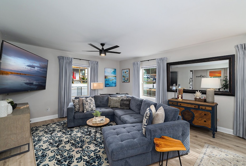 Near Downtown Chattanooga | Sleeps 8 + Backyard - Paradise Cove, Harrison