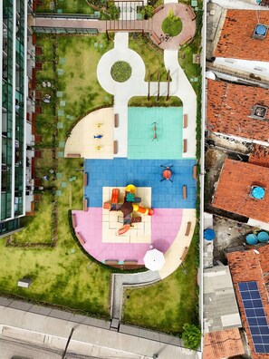 Unclassified image, 4 of 31, button - Beach Class Summer (Ipojuca)