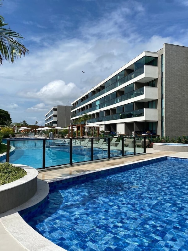 Unclassified image, 1 of 31, button - Beach Class Summer (Ipojuca)