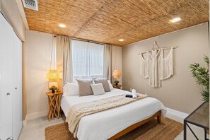 Iron/ironing board, travel crib, WiFi, bed sheets - Casa Tulum | Heated Pool • BBQ • Family & Friends (Miami)