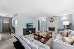 Unclassified image, 5 of 37, button