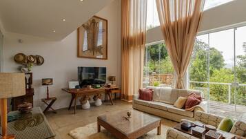 House, Smoking | 4 bedrooms