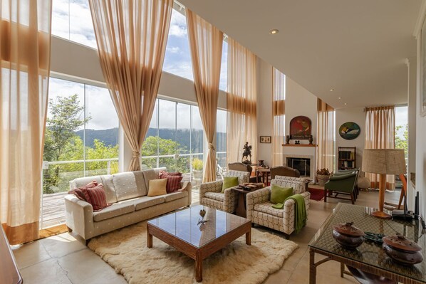 House, Smoking | 4 bedrooms - Casa Urus Alto Padr o c Piscina Lareira e Vista (Campos do Jordão)