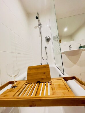 Bathroom - Stylish Central Huge Living Space (Greater Manchester)