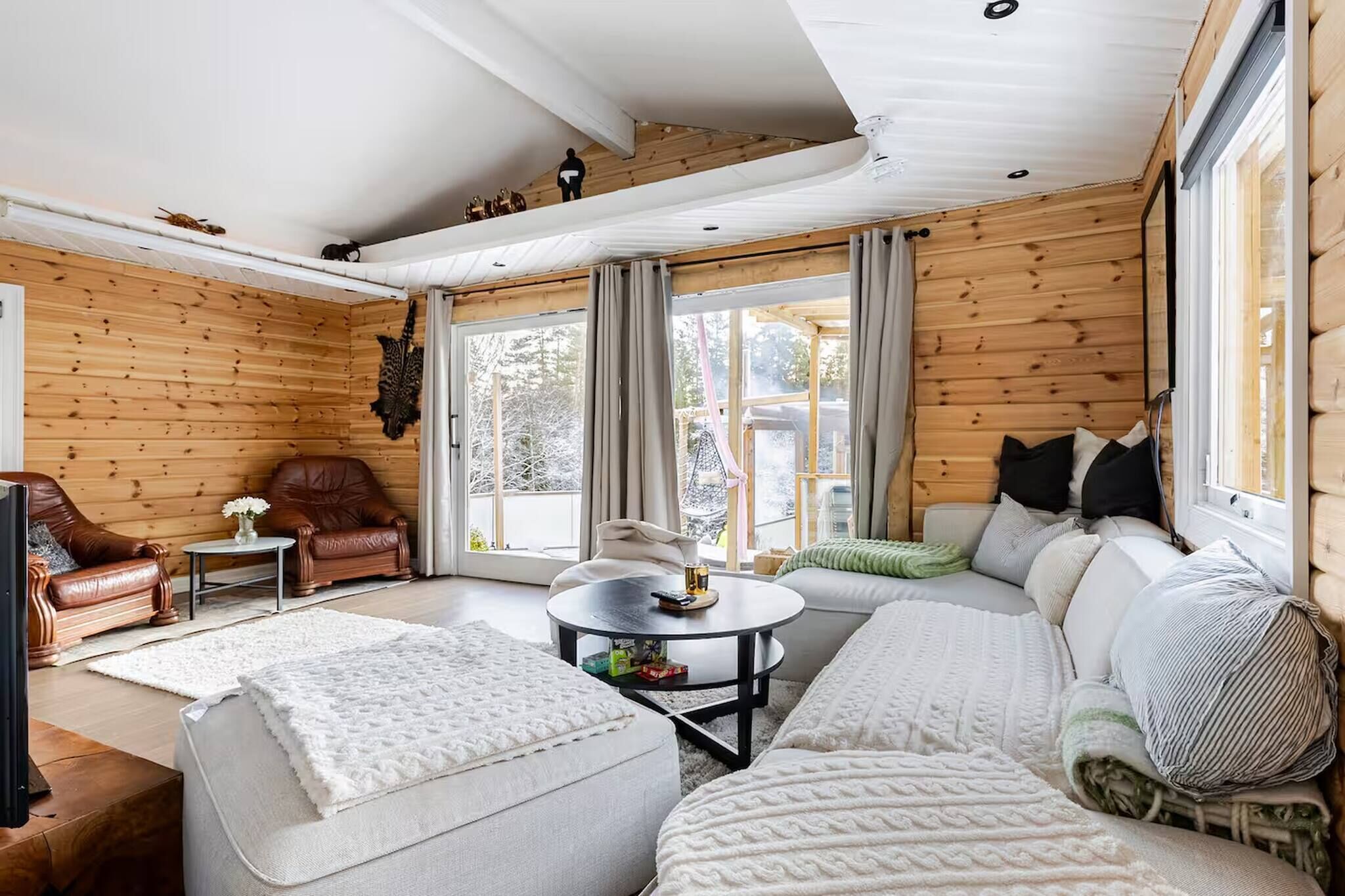 Loft, 2 Bedrooms, Smoking | Living area
