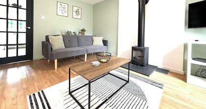 The Modern 3BR Haven | Parking & Work-Ready