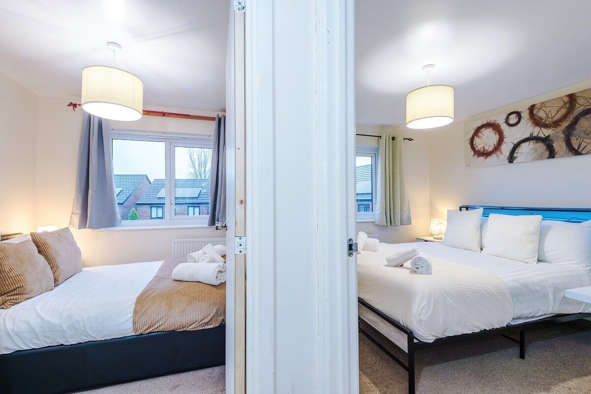 3 bedrooms, iron/ironing board, free WiFi, bed sheets