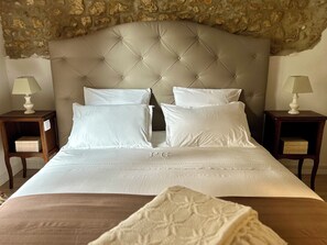 Habitación doble, vistas al jardín | Decoración individual, mobiliario individual, wifi gratis y ropa de cama