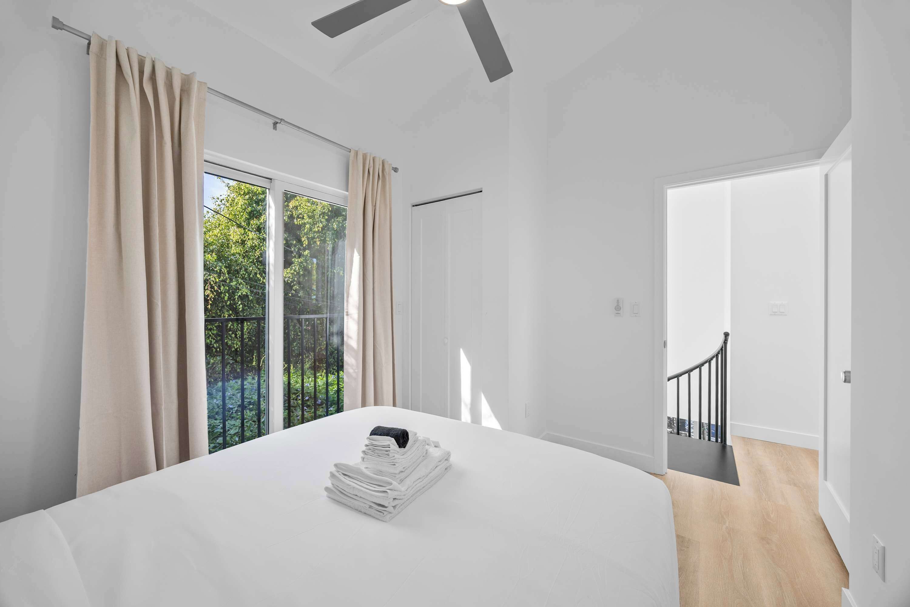 3 bedrooms, WiFi, bed sheets