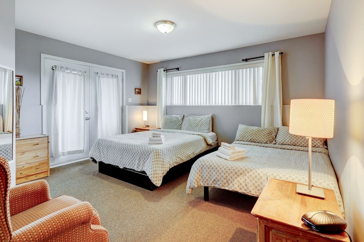 3 bedrooms, travel crib, WiFi (free), bed sheets