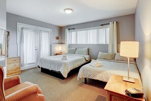 3 bedrooms, travel crib, free WiFi, bed sheets