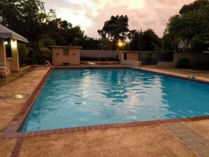 Outdoor pool - Beach Life Makes for a Great Life (Carolina)