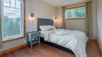 2 bedrooms, free WiFi, bed sheets