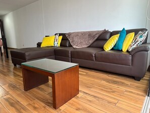 Imagen sin descripción, 2 de 7, botón