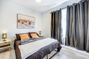 3 bedrooms, travel cot, free WiFi, bed sheets - 3BR - 10 Min to Old Quebec + Free Street Parking (Québec City)