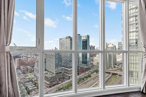 Interior - Downtown Toronto Cityview Apartment (Toronto)