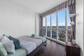 1 bedroom, iron/ironing board, WiFi, bed sheets - Downtown Toronto Cityview Apartment (Toronto)