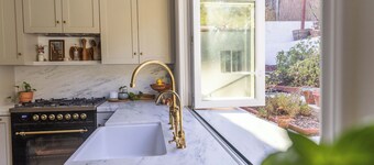 Casita Verdita - LA Spanish Bungalow in the Hills