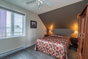 2 chambres, lit de bébé portatif, accès au Wi-Fi (inclus)