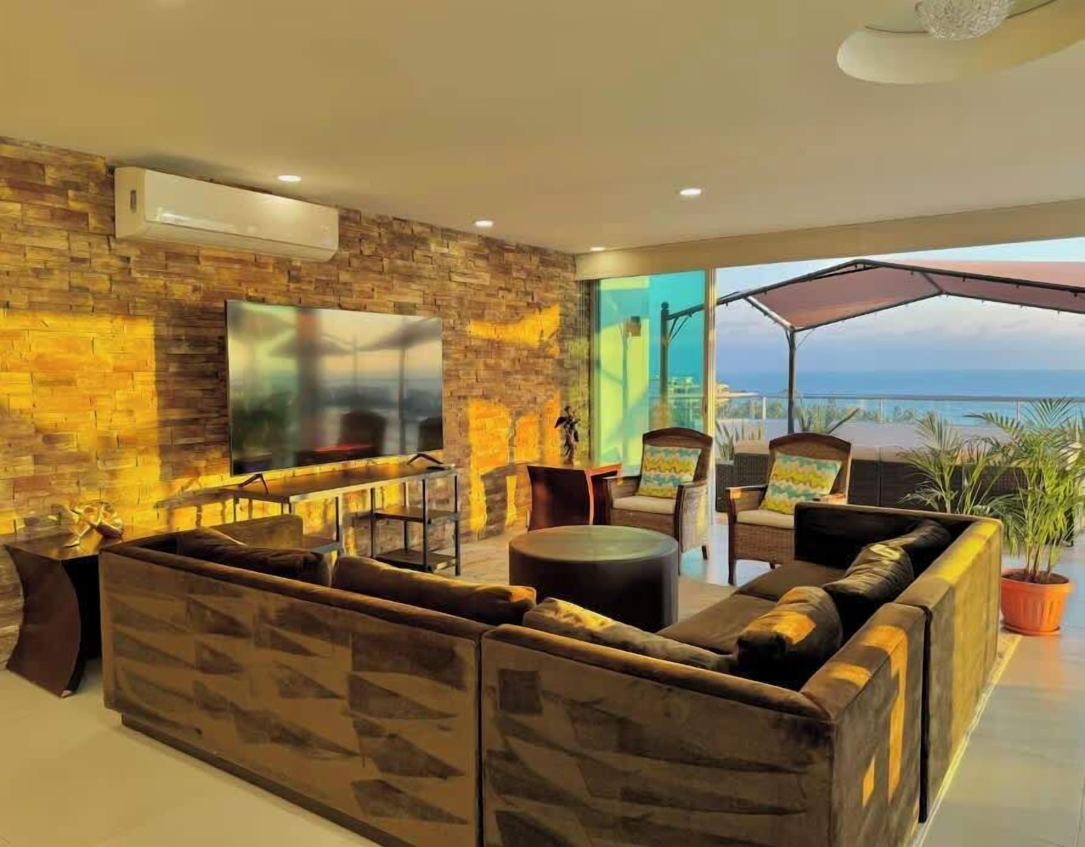 Télévision, espaces bureaux