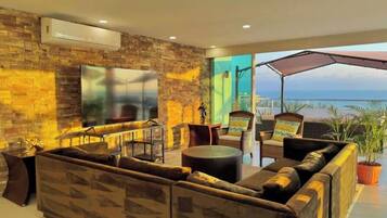 Télévision, espaces bureaux