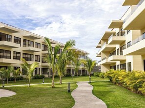 Unclassified image, 5 of 51, button - 2BR retreat w/ pool & gym (Tondoroque)