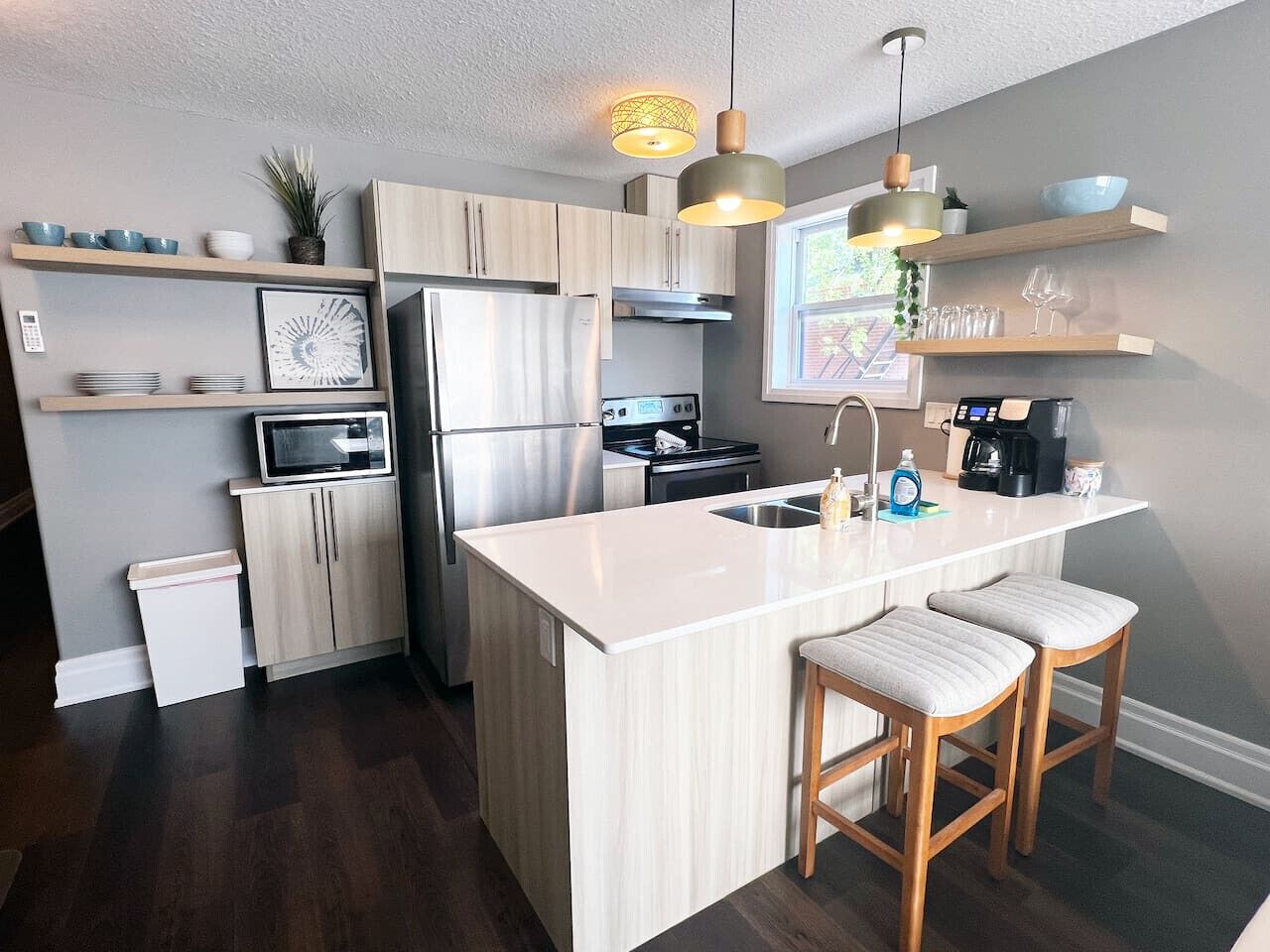 Fridge, microwave, oven, dishwasher