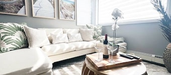 Chic Boho Retreat | Minutes from Downtown London