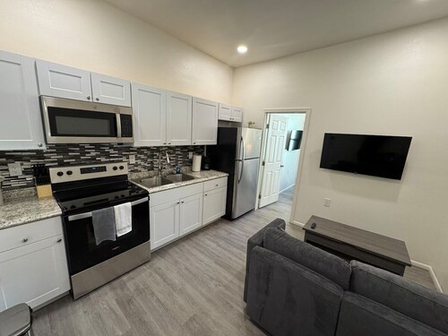 Historic Broad St Apt in Upton’s Confectionery