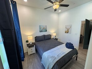 Room - Historic Broad St Apt in Upton’s Confectionery (Globe)