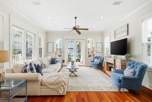 Smart TV - 30A Seacrest Beach House ~ Steps to Lagoon Pool and Private Beach ~ Sleeps 14 (Inlet Beach)