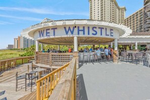 Outdoor dining - New 1st Floor 2BR Luxury Royal Palms, Ocean Views (Myrtle Beach)