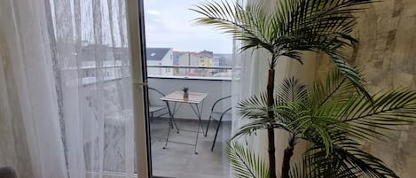 Apartment, 3 Bedrooms, Smoking, Balcony | Balcony