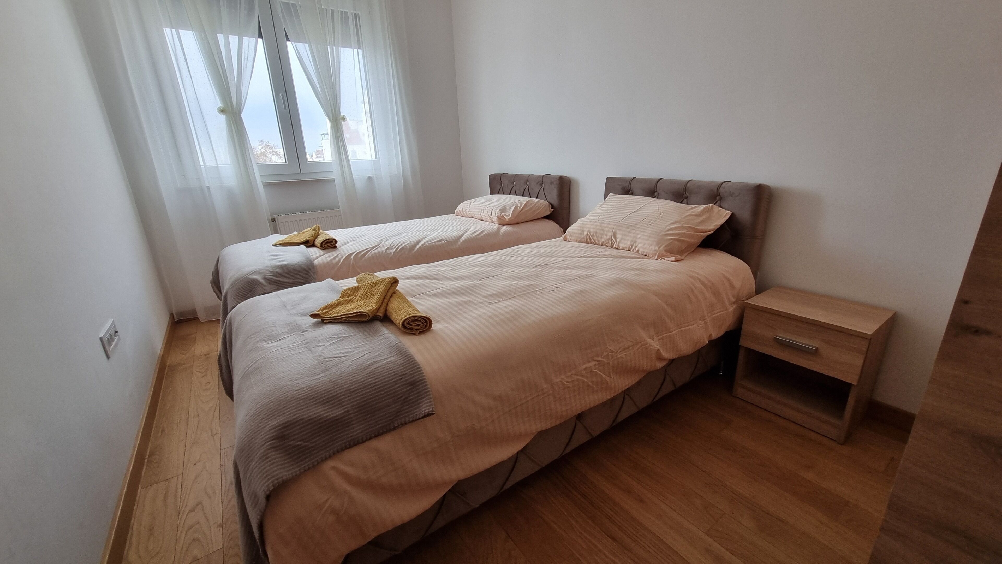 Apartment, 3 Bedrooms, Smoking, Balcony | 3 bedrooms