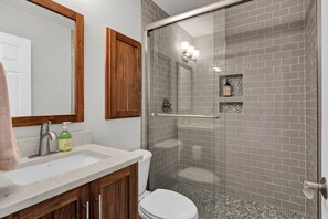 Hair dryer, towels - The Overlook- Downtown Wilmington - On the Riverwalk (Wilmington)