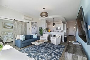 TV - Boardwalk Blue - Modern Beachside Retreat (Carolina Beach)