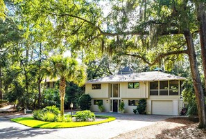 Exterior - Wren's Nest - 4BR Sea Pines Retreat + Waterfall Pool + Walk to Beach (Hilton Head Island)
