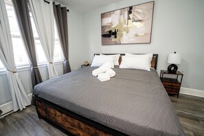 3 chambres, fer et planche à repasser, Wi-Fi gratuit, draps fournis