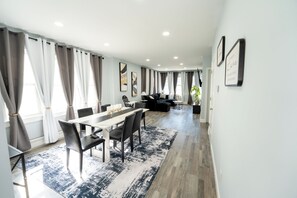 Interior - Spacious 3BR Near NYC+ Free Parking +Stadium 10 Min (North Bergen)