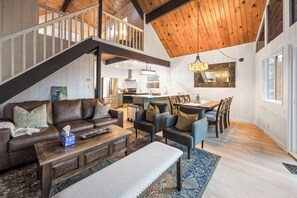 Unclassified image, 4 of 24, button