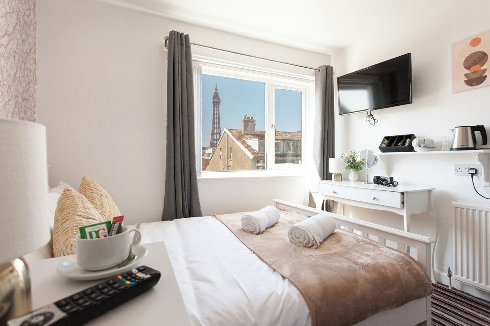 8 Schlafzimmer, Bügeleisen/Bügelbrett, Internetzugang, Bettwäsche