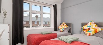 3 Bedroom House | Free Parking