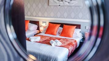 14 slaapkamers, een strijkplank/strijkijzer, internet, beddengoed