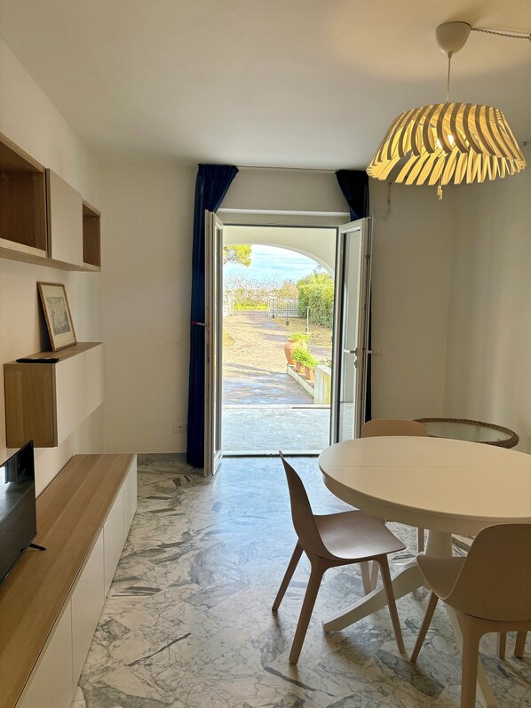 Luokittelematon kuva, 1 kautta 19, painike