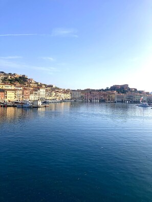 Luokittelematon kuva, 2 kautta 19, painike