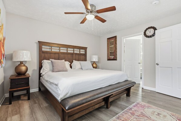 Unclassified image, 1 of 40, button