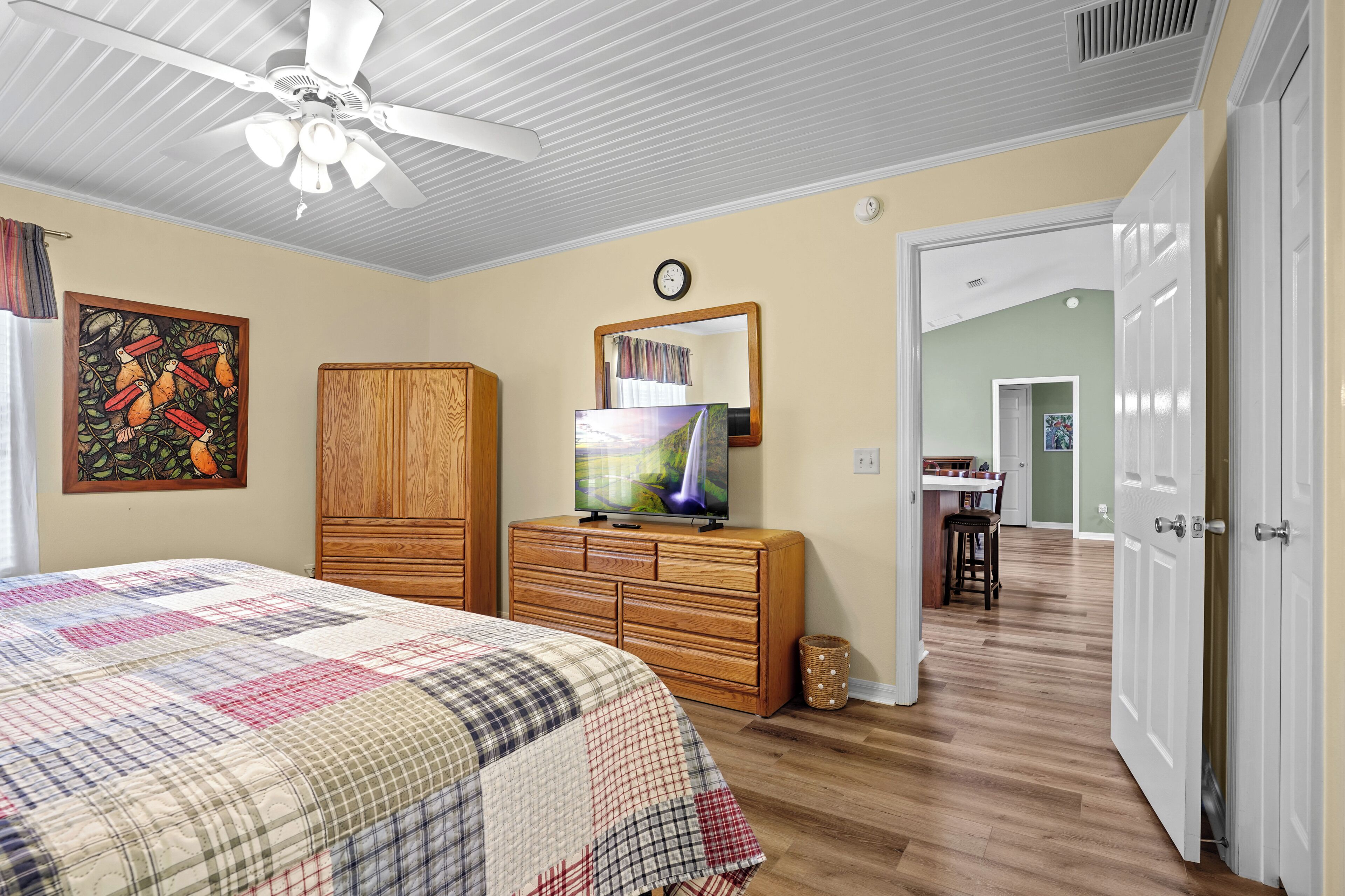 3 chambres, Wi-Fi gratuit, draps fournis