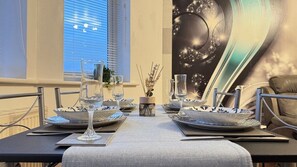 Dining - Spacious 2-Bedroom Duplex with Jacuzzi Bath Tub (Doncaster)