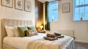 2 bedrooms, iron/ironing board, free WiFi, bed sheets - Stylish & Comfortable 2-Bedroom Flat (Doncaster)