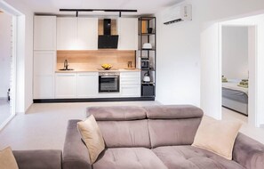 TV - Cozy home in Donji Velemeric with sauna (Donji Velemeric)